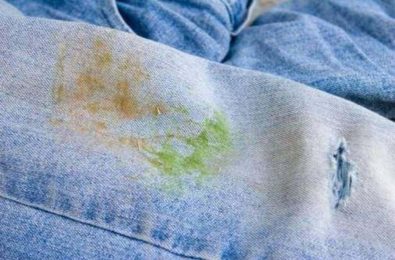 How to get grass stains out of jeans