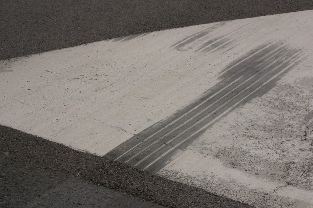 Remove Tire Marks From Concrete