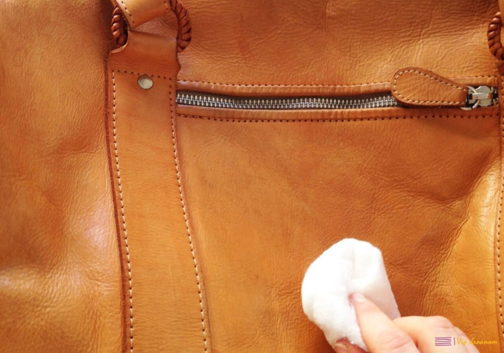 remove stains from leather bag